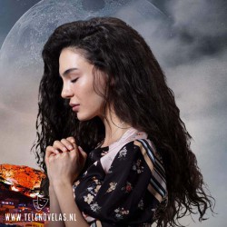 EBRU ŞAHIN ES REYYAN SADOGLU Comprar la Serie Turco Hercai completo en USB y DVD.