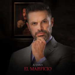Mark Tacher como Álvaro Comprar El maleficio solo aqui por telenovelas.nl.