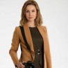 Alejandra Barros es Regina Espinoza.