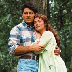 Comprar la Telenovela: Esmeralda completo en DVD.y USB